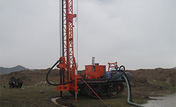 GSD  crawler drilling rig in construction site in Mongolia